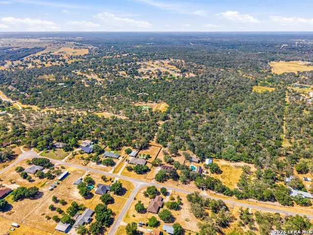 1581 County Road 321 La Vernia, TX 78121