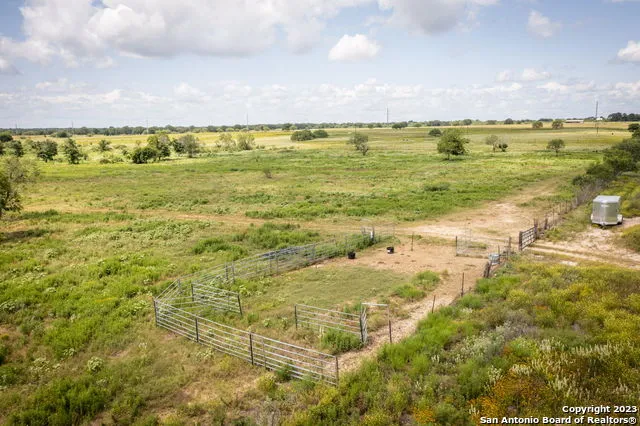 181 PINE MEADOW RD Seguin, TX 78155