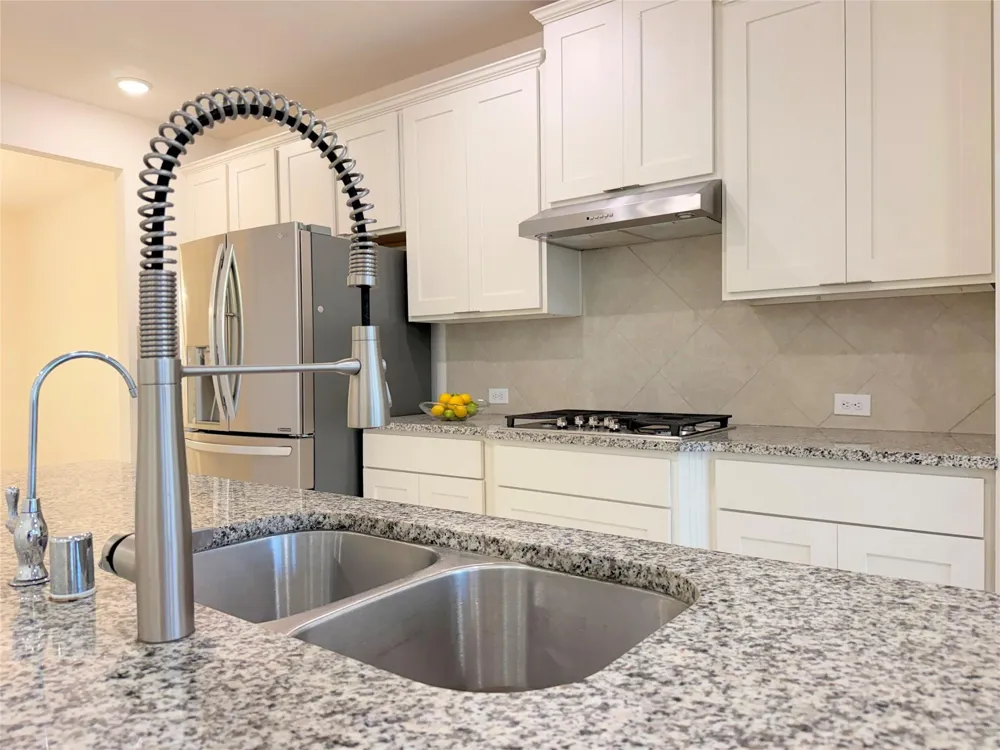 8611 Oakdale Bluff Court Richmond, TX 77407