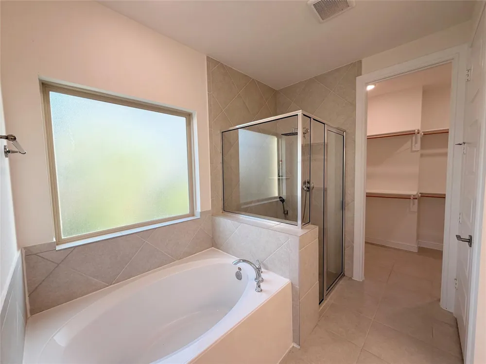 8611 Oakdale Bluff Court Richmond, TX 77407