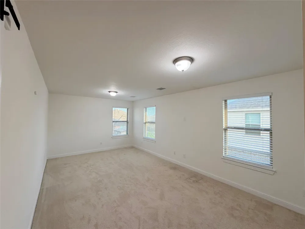 8611 Oakdale Bluff Court Richmond, TX 77407