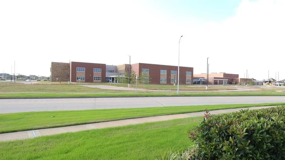 8611 Oakdale Bluff Court Richmond, TX 77407