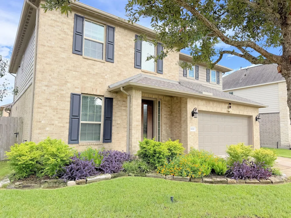 8611 Oakdale Bluff Court Richmond, TX 77407