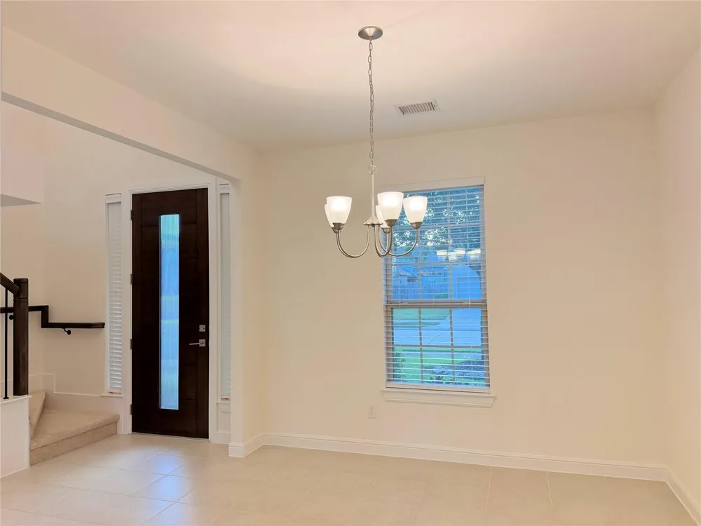 8611 Oakdale Bluff Court Richmond, TX 77407
