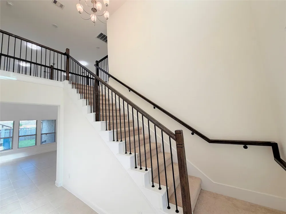 8611 Oakdale Bluff Court Richmond, TX 77407