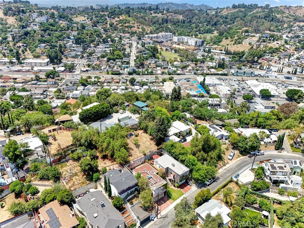 3207 Kenneth Drive Los Angeles, CA 90032