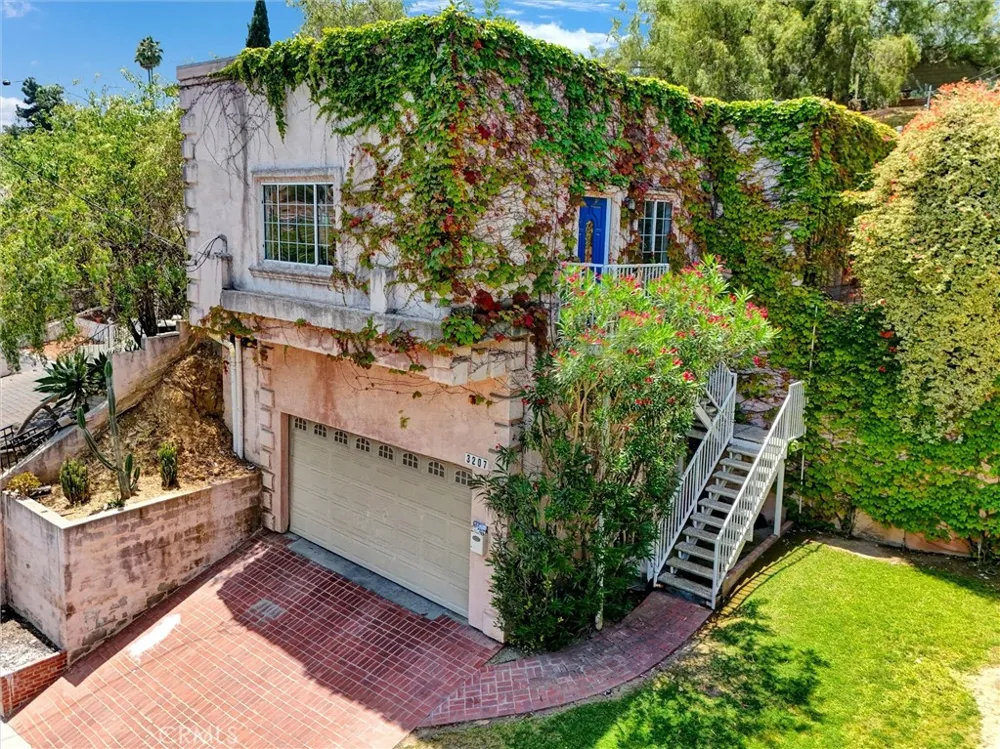 3207 Kenneth Drive Los Angeles, CA 90032