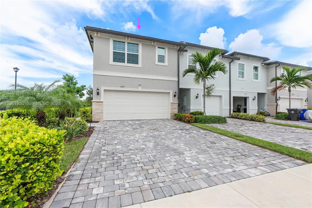 2905 Olivia Ave Lauderdale Lakes, FL 33311