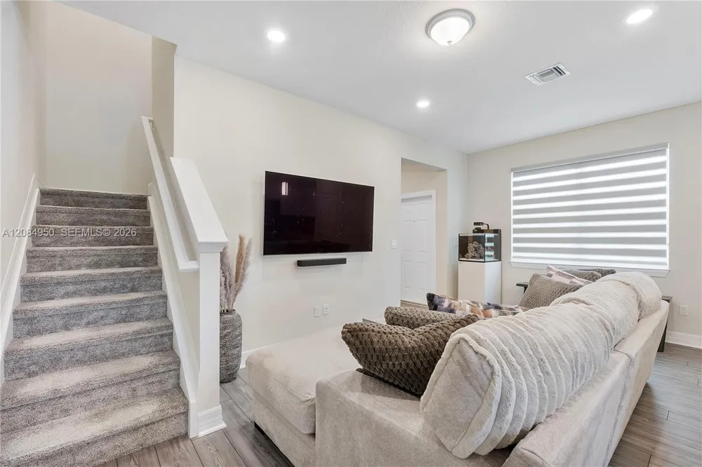 2905 Olivia Ave Lauderdale Lakes, FL 33311