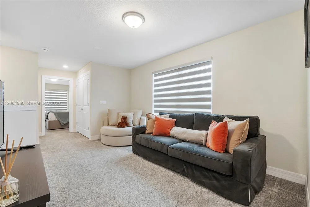 2905 Olivia Ave Lauderdale Lakes, FL 33311