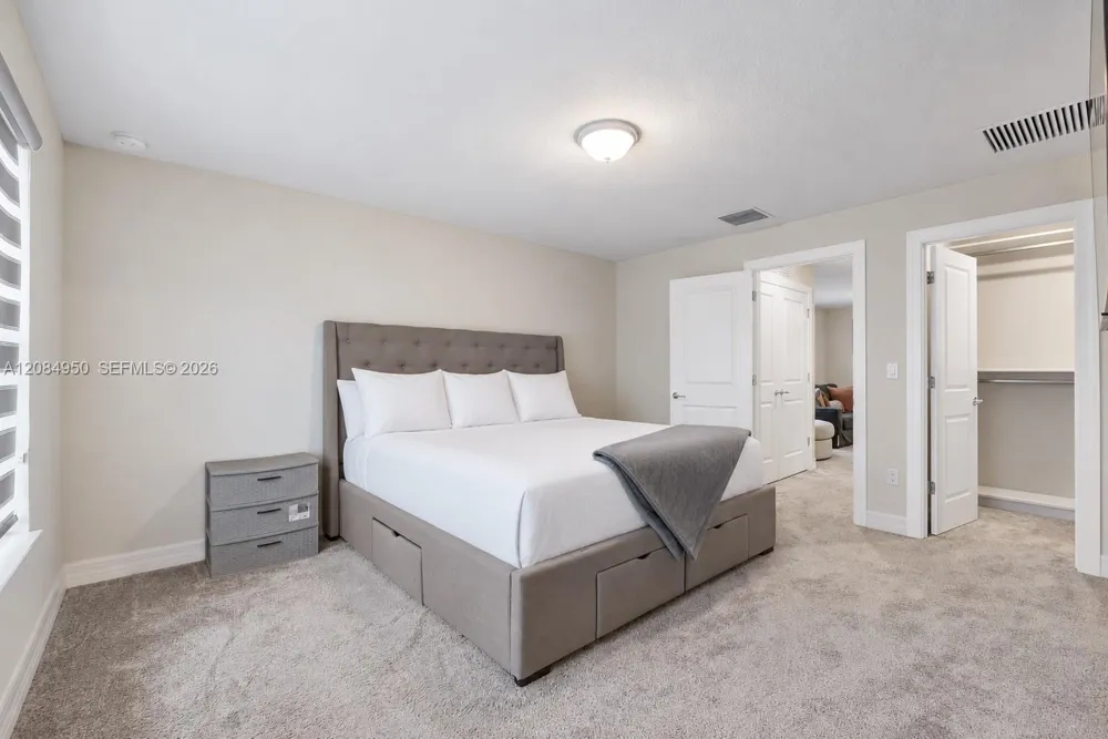 2905 Olivia Ave Lauderdale Lakes, FL 33311