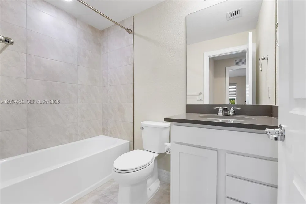 2905 Olivia Ave Lauderdale Lakes, FL 33311