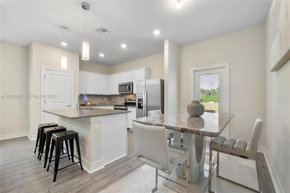 2905 Olivia Ave Lauderdale Lakes, FL 33311