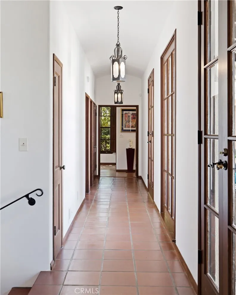 709 Via Del Monte Palos Verdes Estates, CA 90274