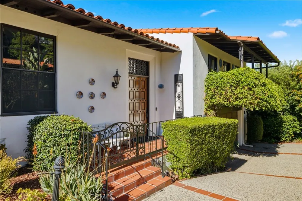 709 Via Del Monte Palos Verdes Estates, CA 90274
