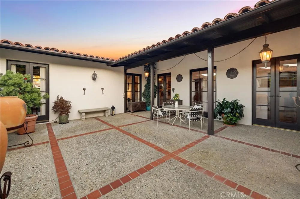 709 Via Del Monte Palos Verdes Estates, CA 90274