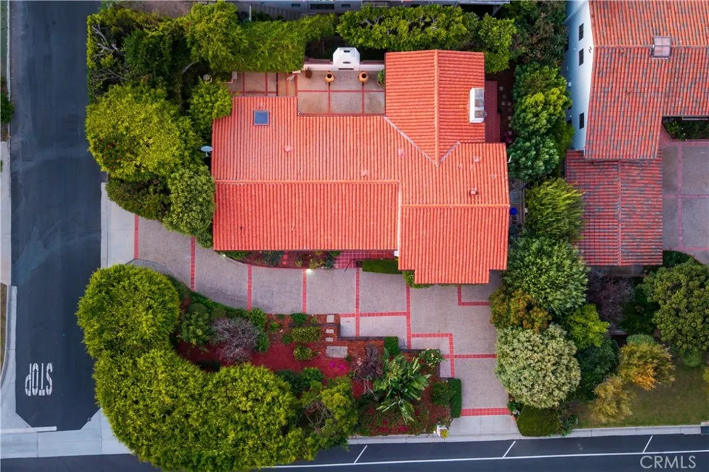 709 Via Del Monte Palos Verdes Estates, CA 90274
