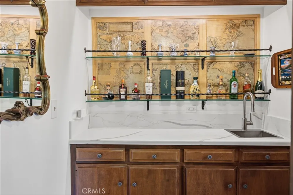 709 Via Del Monte Palos Verdes Estates, CA 90274