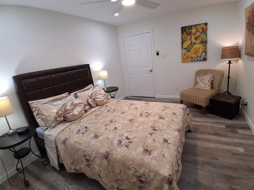 212 Magnolia Point Drive Houston, TX 77336