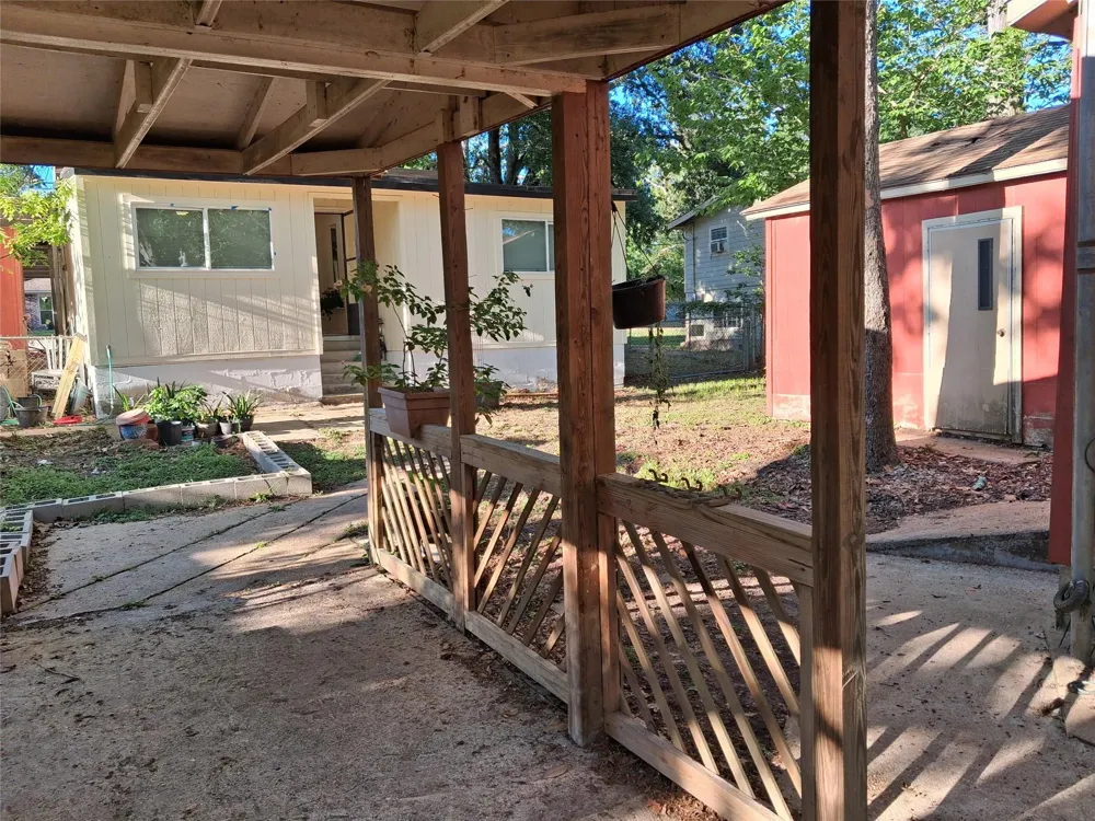 212 Magnolia Point Drive Houston, TX 77336