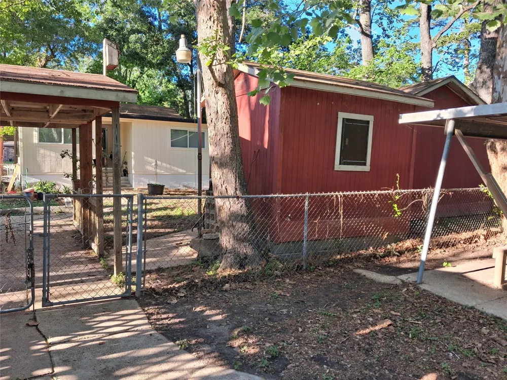212 Magnolia Point Drive Houston, TX 77336