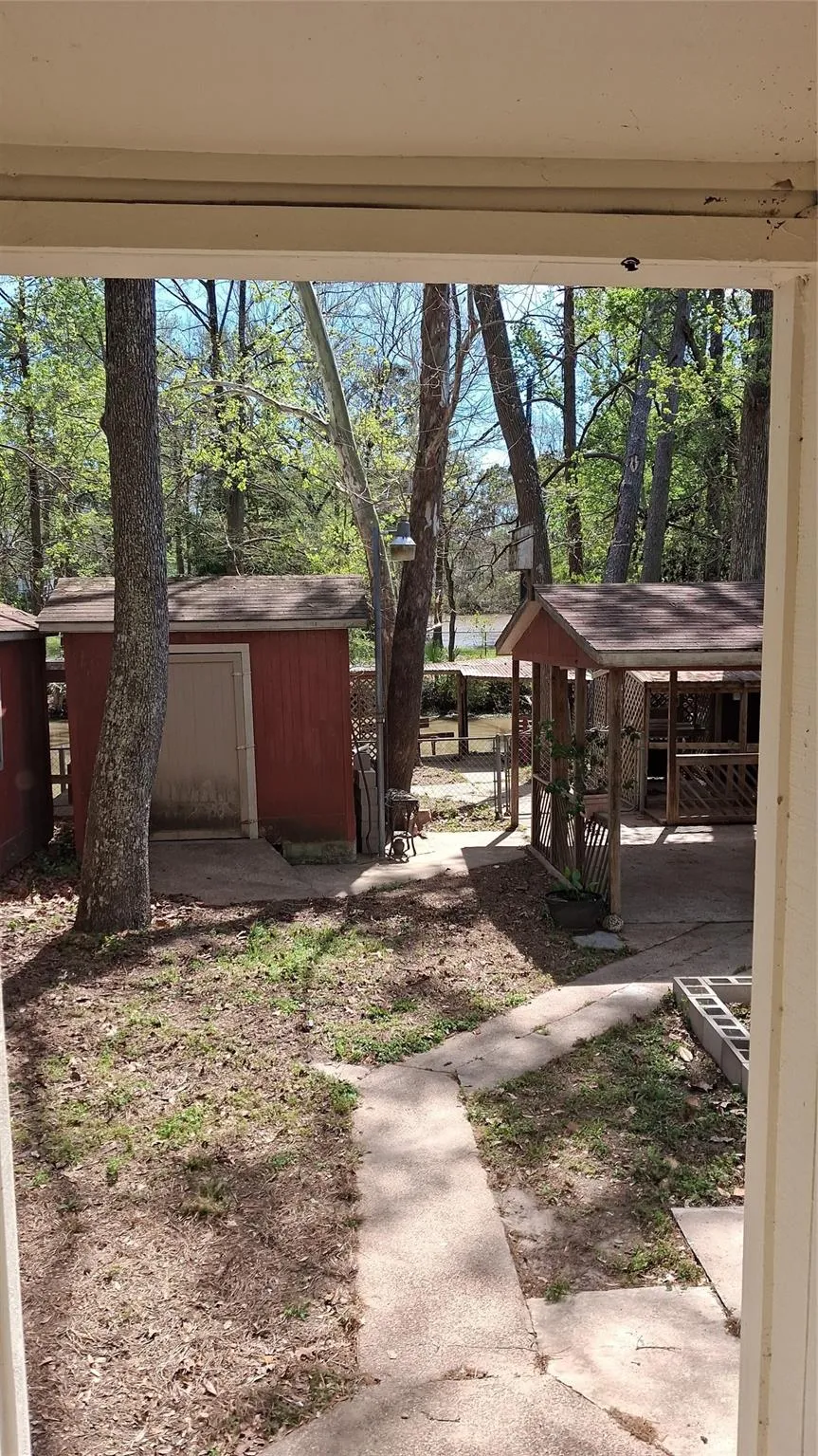 212 Magnolia Point Drive Houston, TX 77336