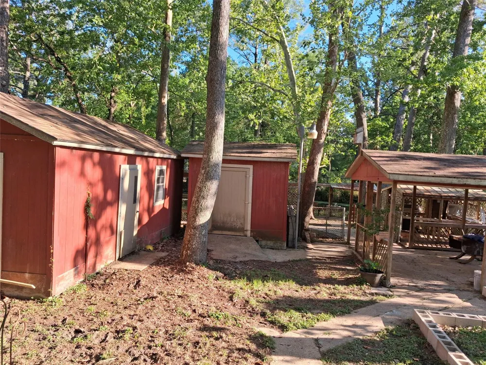 212 Magnolia Point Drive Houston, TX 77336