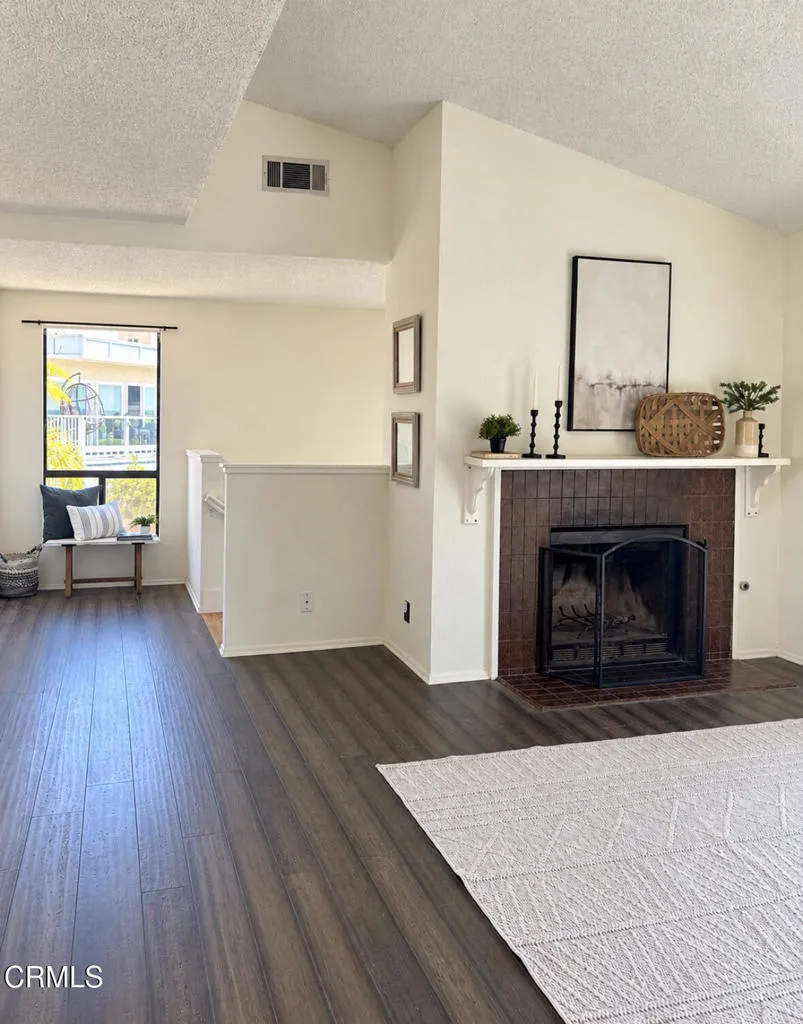161 Mainsail Court Port Hueneme, CA 93041