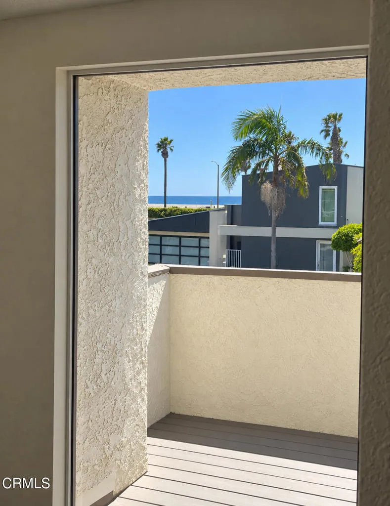 161 Mainsail Court Port Hueneme, CA 93041