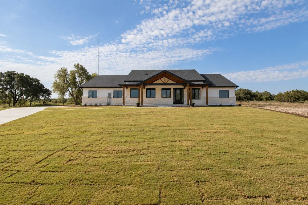 301 Serenity Drive Bertram, TX 78605