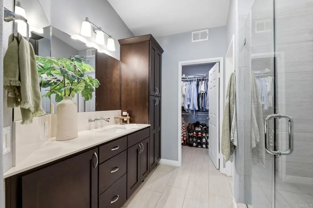 6852 Widgeon Place Carlsbad, CA 92011