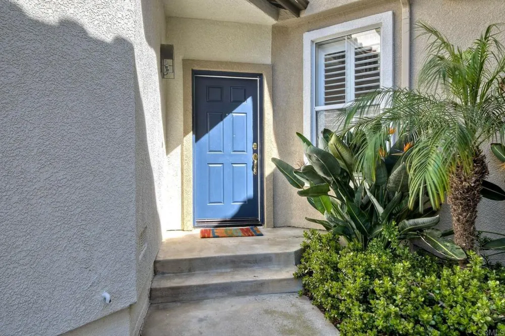 6852 Widgeon Place Carlsbad, CA 92011