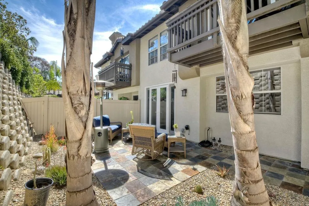 6852 Widgeon Place Carlsbad, CA 92011