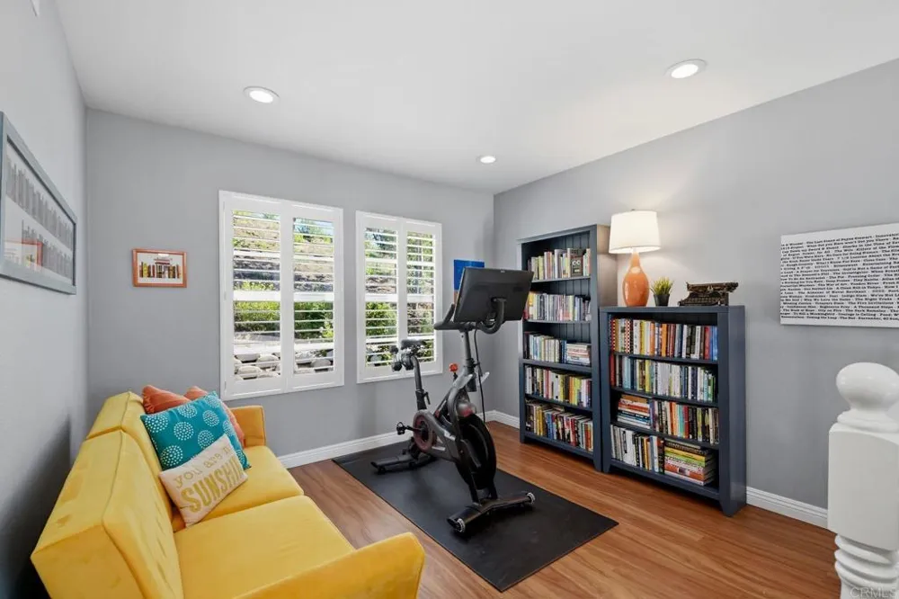 6852 Widgeon Place Carlsbad, CA 92011