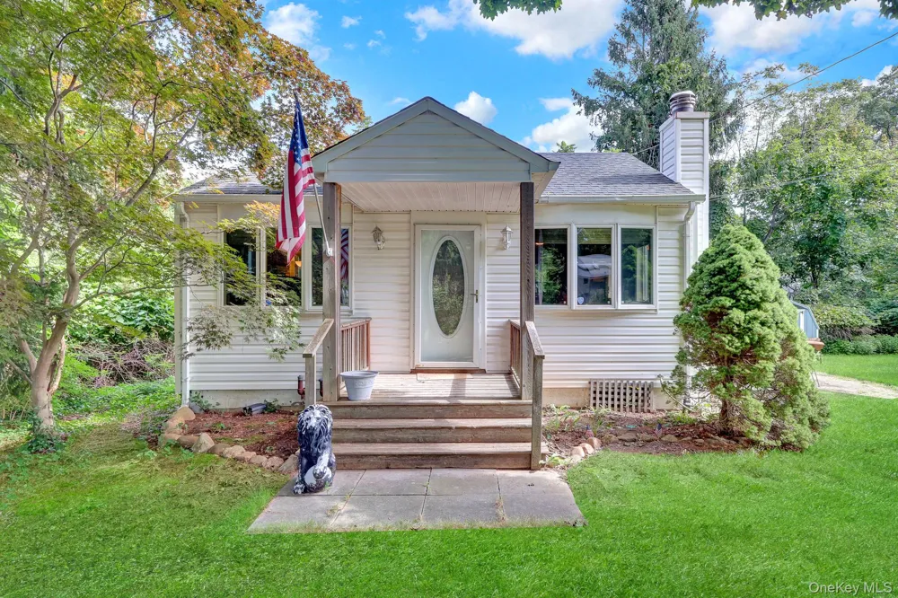 130 Hawthorne Road Rocky Point, NY 11778
