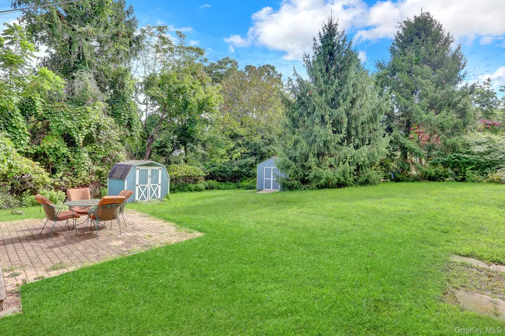130 Hawthorne Road Rocky Point, NY 11778