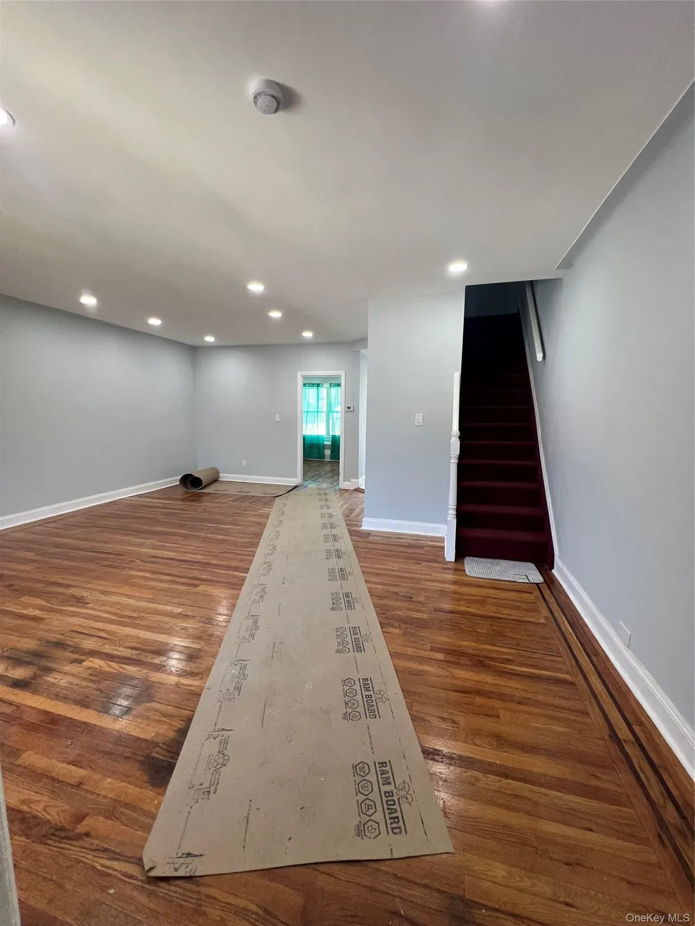 113-21 204th Street Jamaica, NY 11412