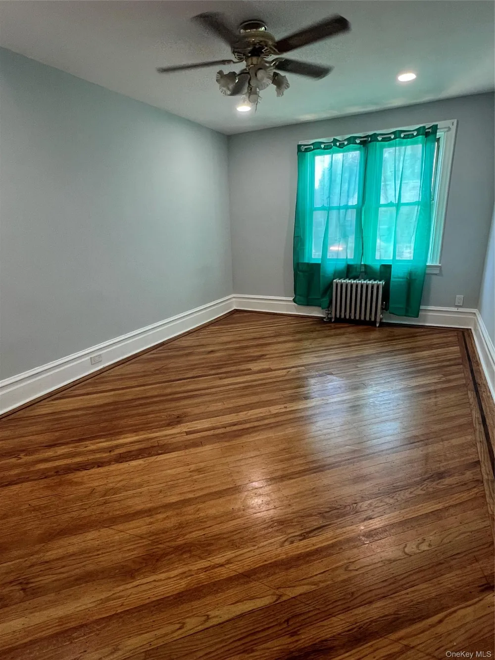 113-21 204th Street Jamaica, NY 11412