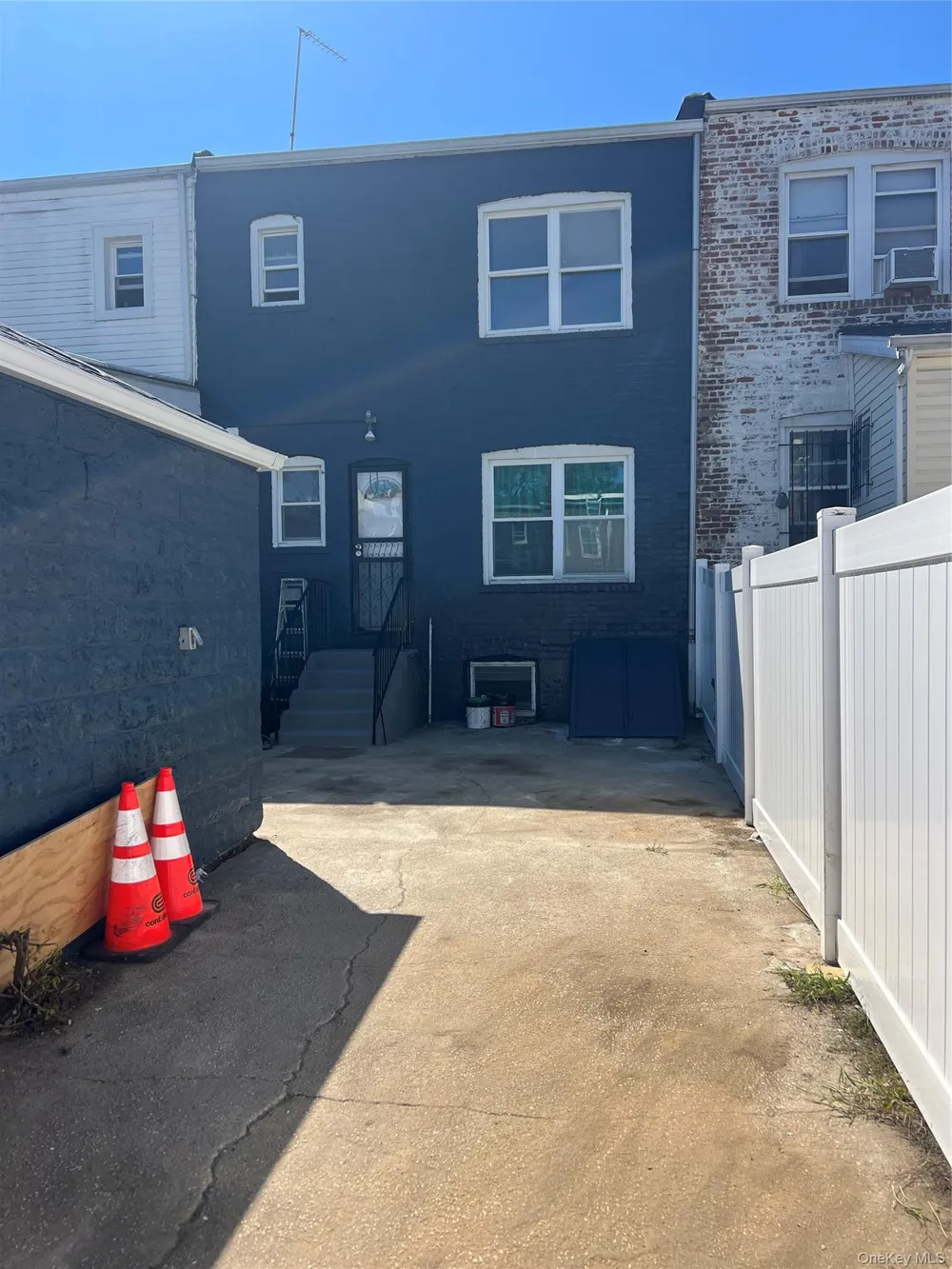 113-21 204th Street Jamaica, NY 11412