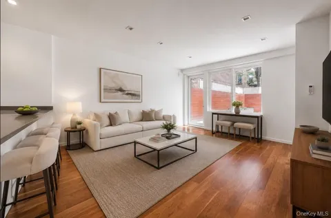 311 Hart Street #1B