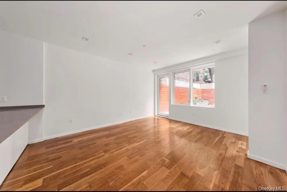 311 Hart Street #1B Brooklyn, NY 11206