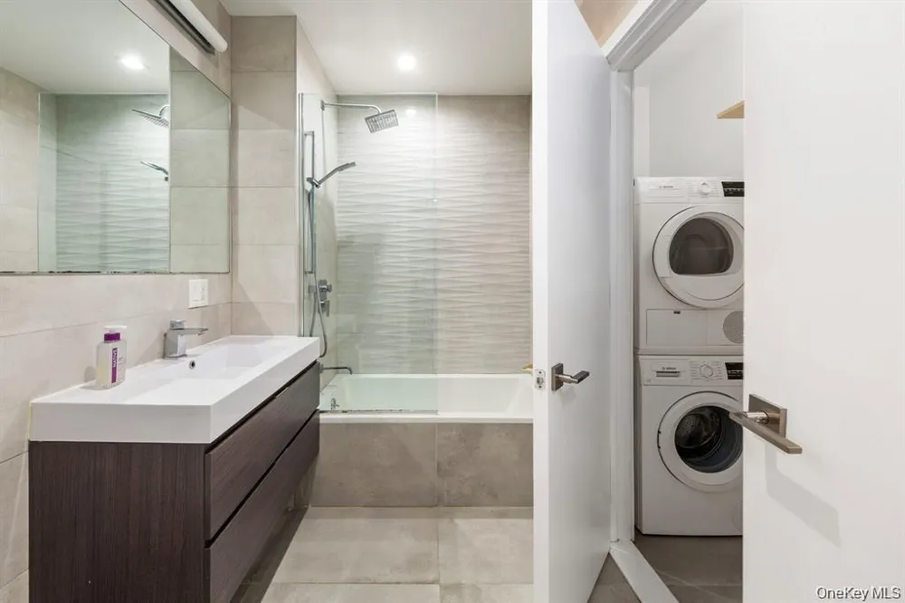 311 Hart Street #1B Brooklyn, NY 11206