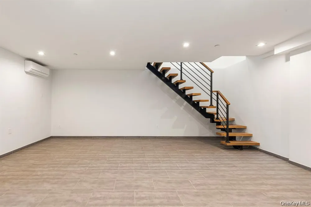 311 Hart Street #1B Brooklyn, NY 11206
