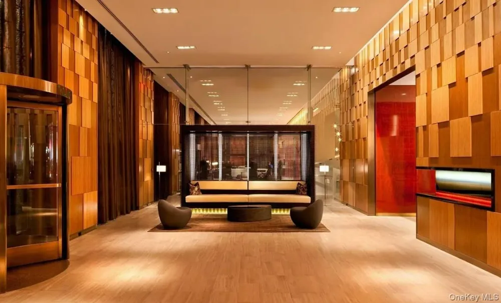 75 Wall Street #36R New York (Manhattan), NY 10005