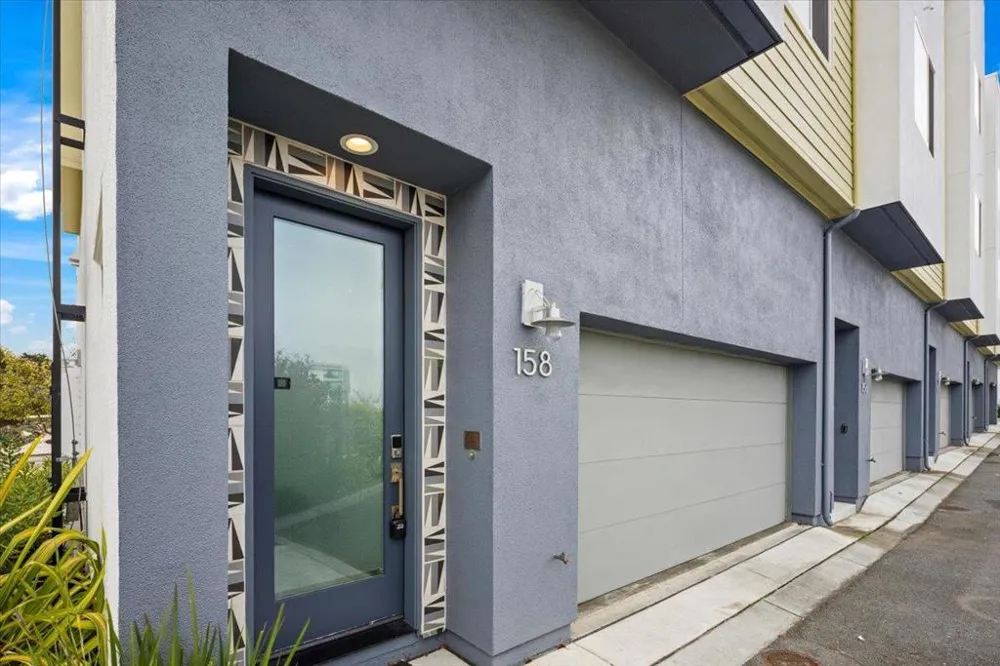 158 Mabuhay Way Daly City, CA 94014