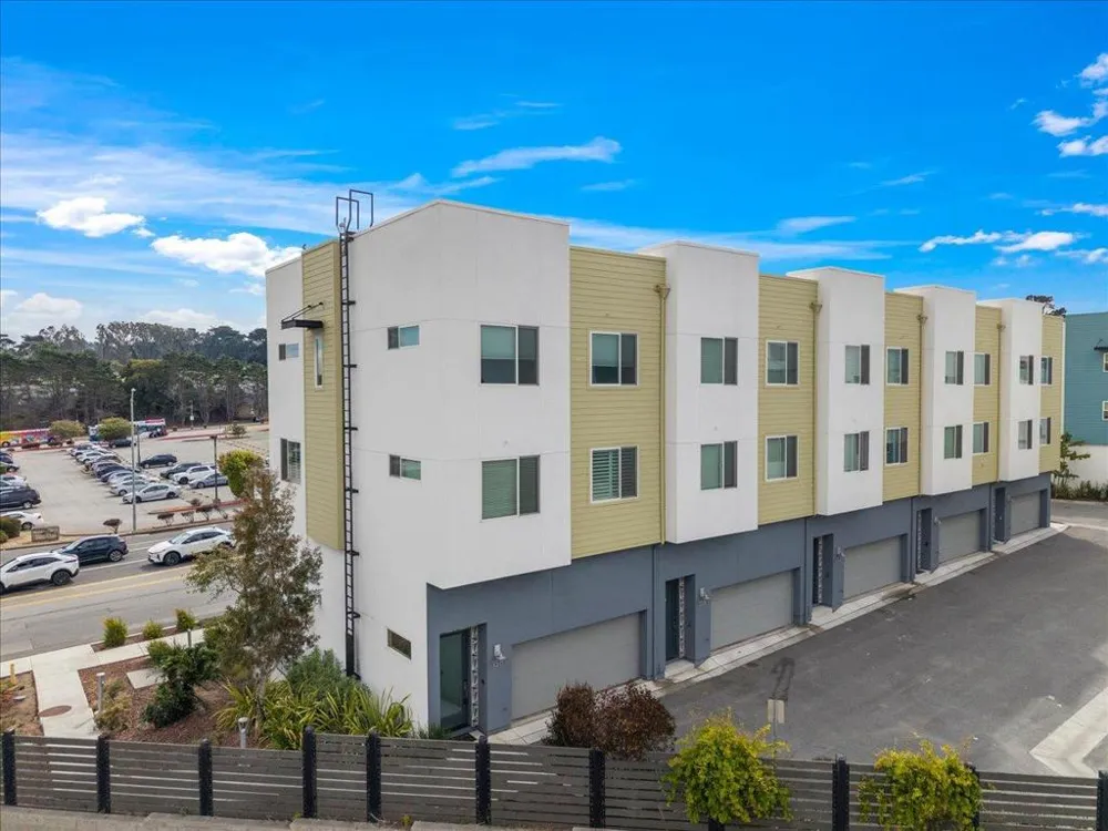 158 Mabuhay Way Daly City, CA 94014