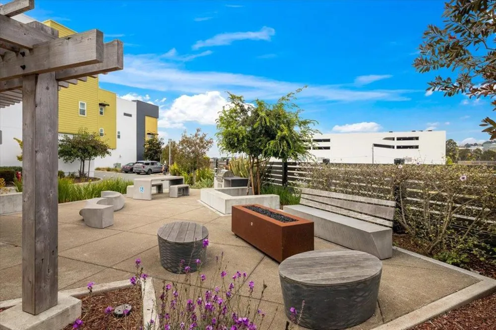 158 Mabuhay Way Daly City, CA 94014