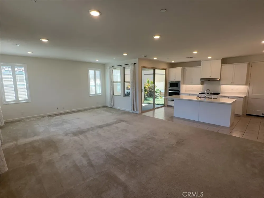 7367 Autumn Court Whittier, CA 90602