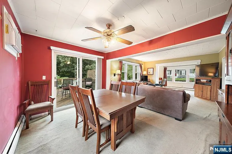 62 Vreeland Avenue Bloomingdale, NJ 07403