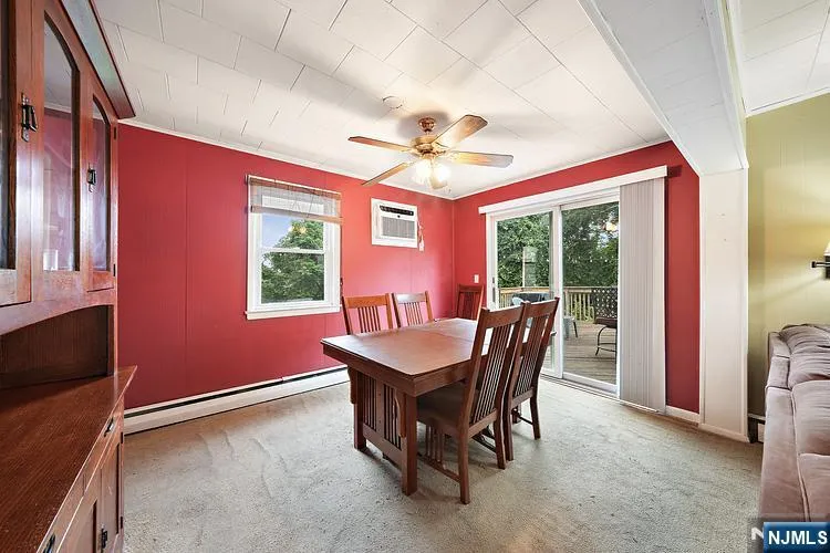 62 Vreeland Avenue Bloomingdale, NJ 07403